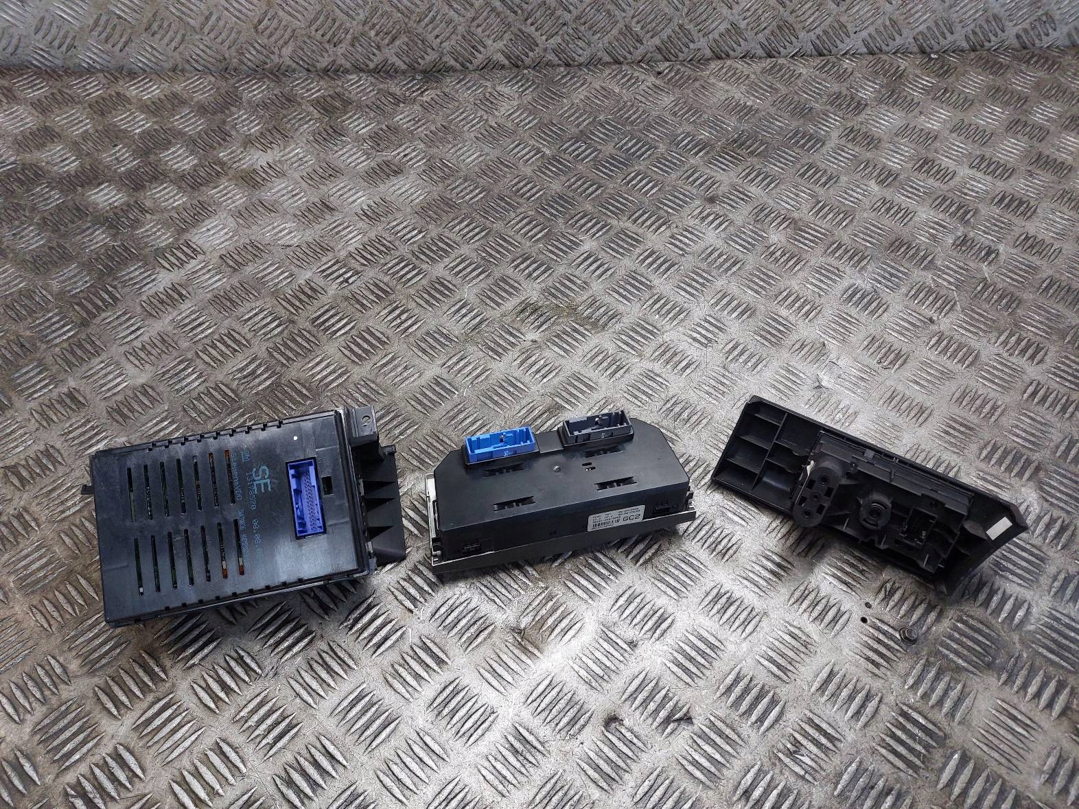 PANEL air conditioning devices + light switch + display OPEL ASTRA H 13122963