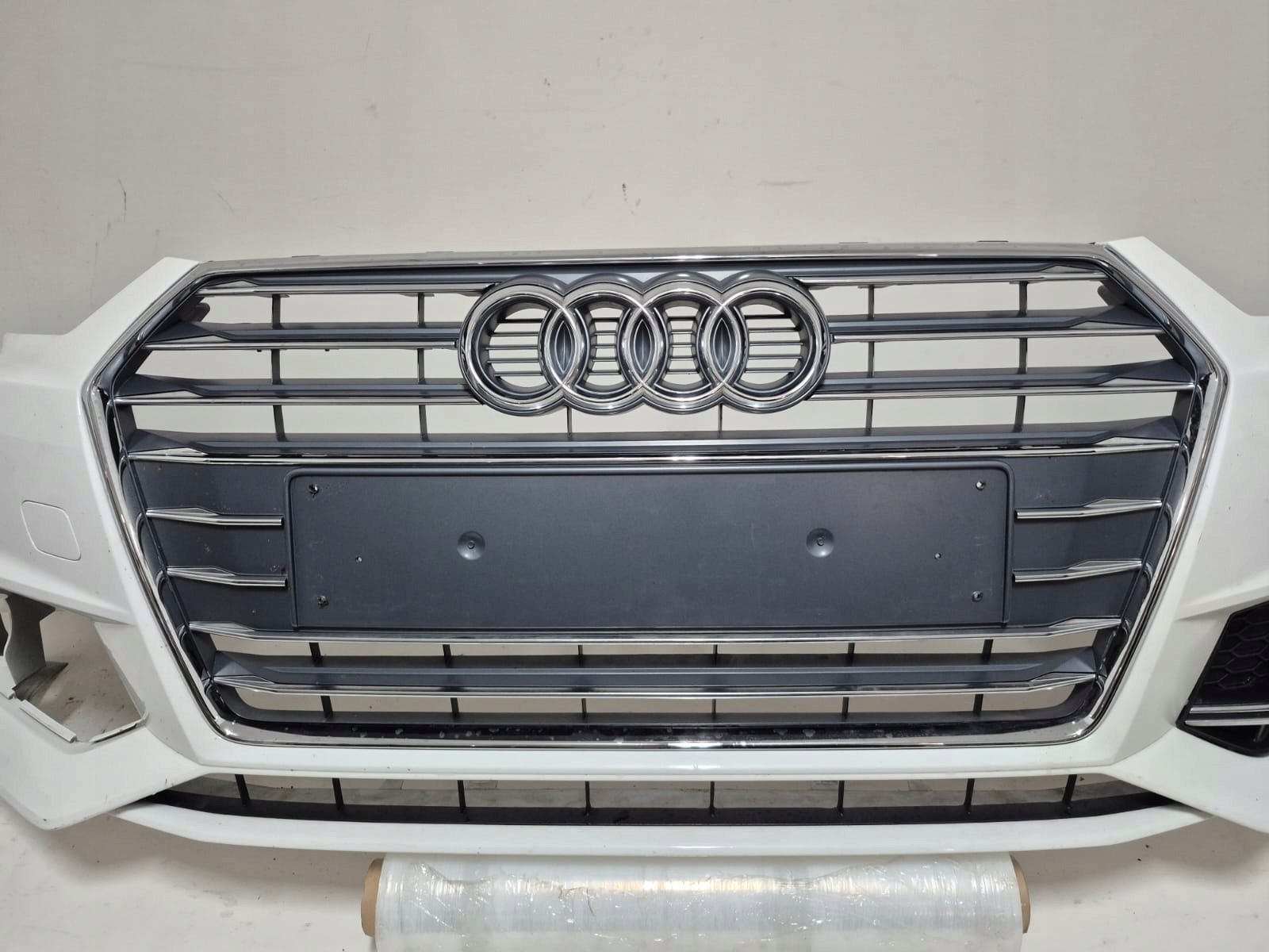 AUDI A4 8W B9 S-LINE 15- bumper front front grill without DZIUR 8W0807437F