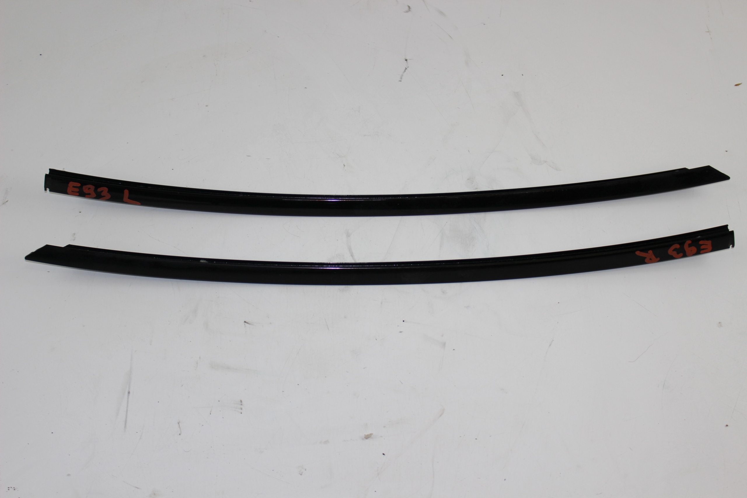 BMW E93 LISTWY SZYBY USZCZELKA 8036667 8036668