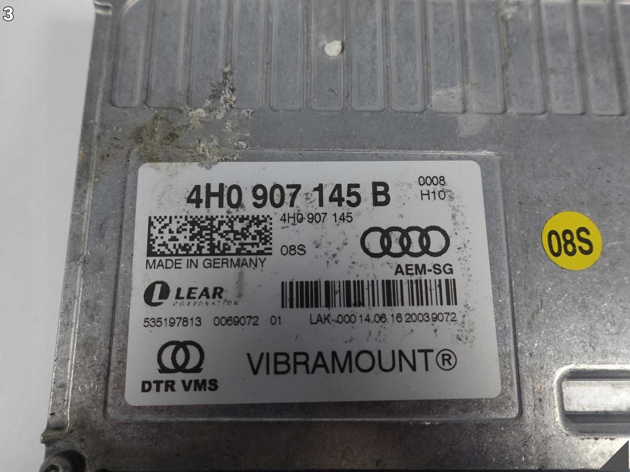 AUDI S8 plus A8 4H0 D4 RS7 S7 4G8 RS6 S6 4G0 control unit springing of the engine