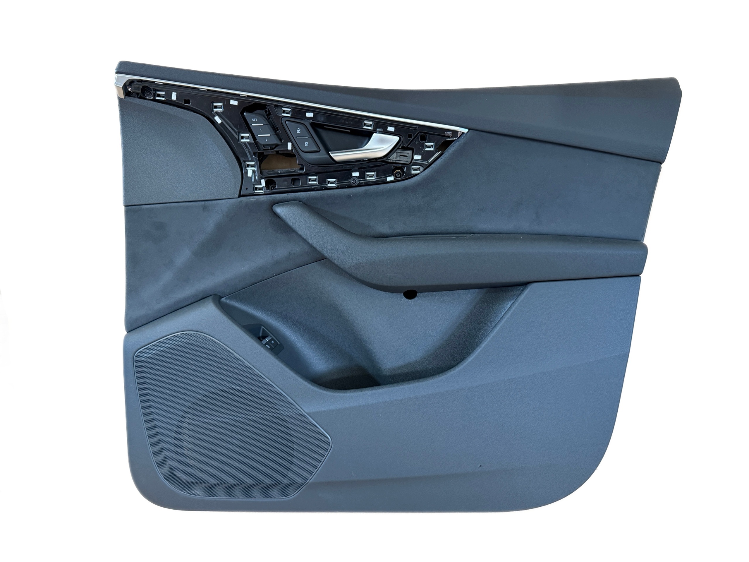 AUDI Q7 4M upholstery side door right front ALCANTARA 4M2867106K