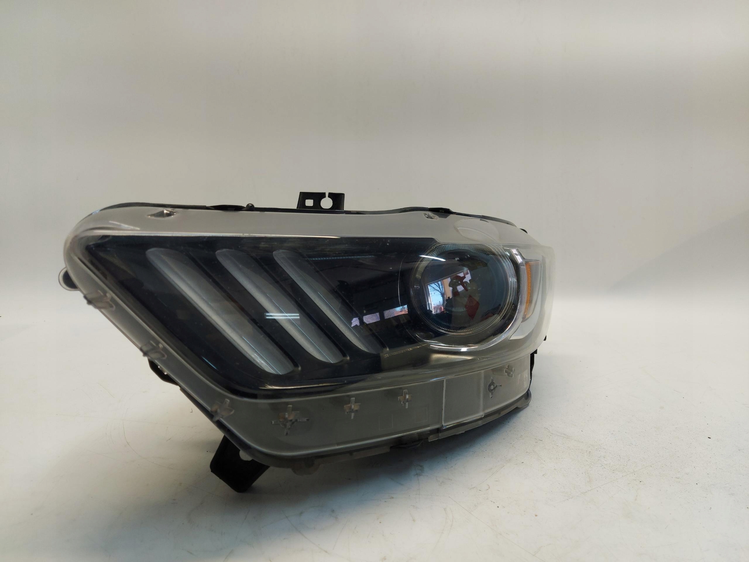 FORD Mustang IV light front left UK RHD