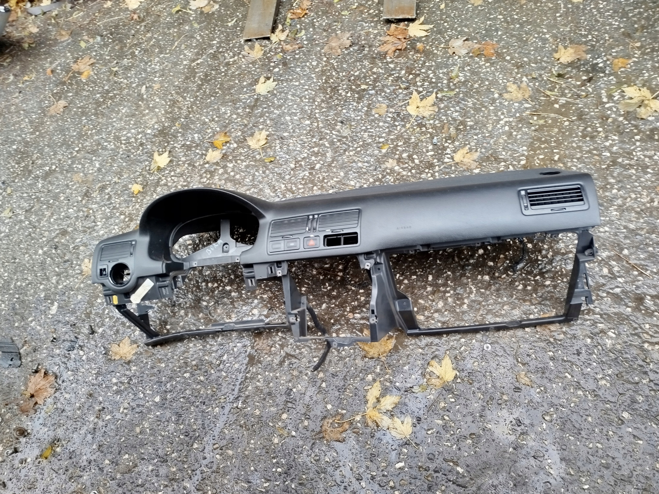 ТОРПЕДA ПРИБОРНАЯ VW BORAj1857181f