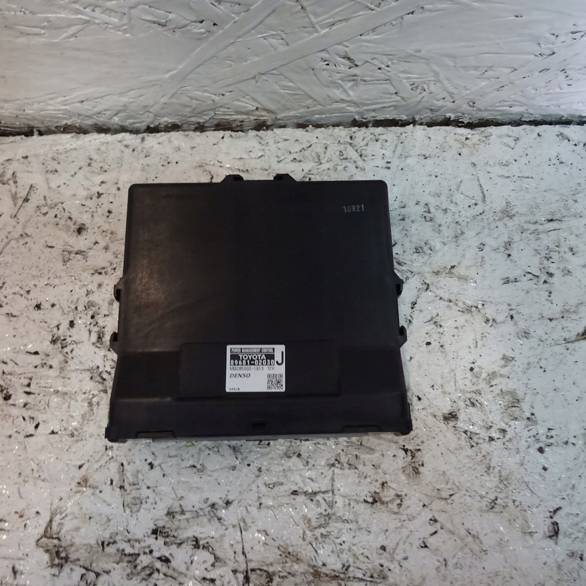TOYOTA AURIS module 89681-02030