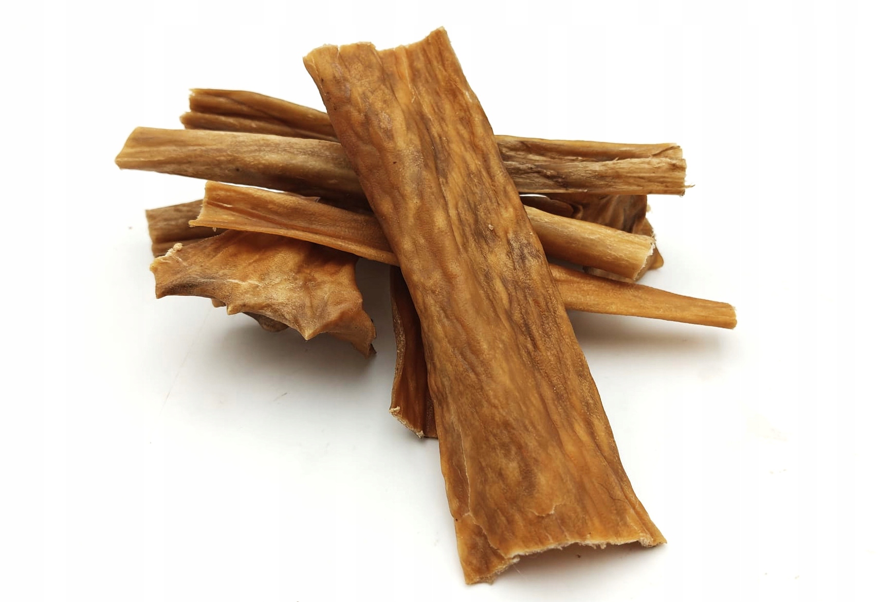 Levně Přírodní pamlsek pro psa Jehněčí kůže 1 kg