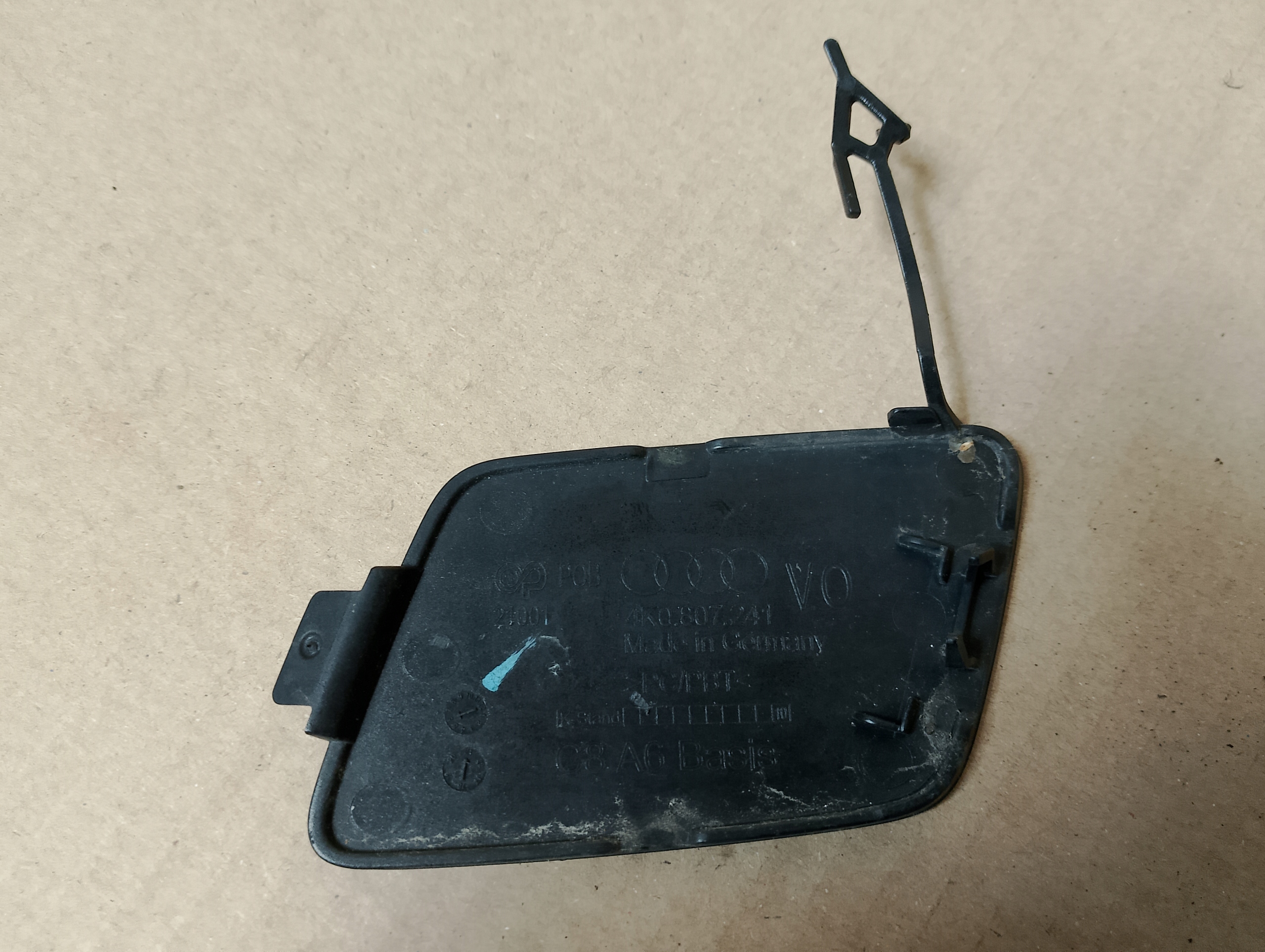 Abschleppöse der Stoßstange vorne AUDI A6 C8 4K0807241