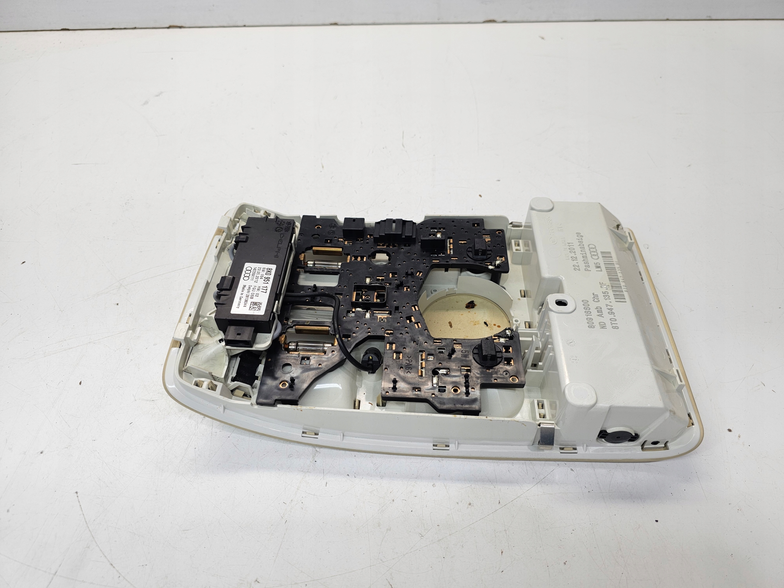 light OSWIETLENIE cabs AUDI A4 A5 8T0947135BF LM5