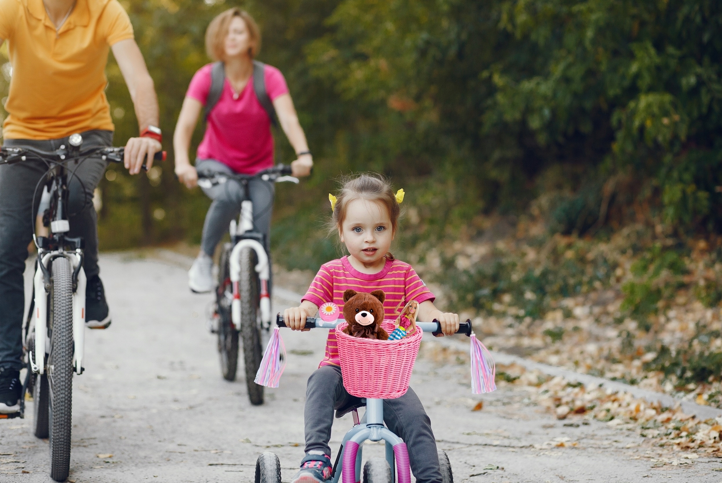 KOSZYK DZWONEK FRĘDZLE NAKLEJKI ROWEROWY KOSZ RÓŻOWY DLA DZIEWCZYNKI ZESTAW Model KOSZYK DZWONEK ROWEROWY NA ROWER HULAJNOGĘ RÓŻOWY
