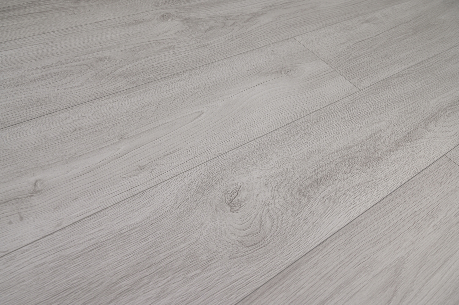 PANELE PODŁOGOWE KRONOTEX ADVANCED AC4 8mm V4 FUGA EAN (GTIN) 4032271180668