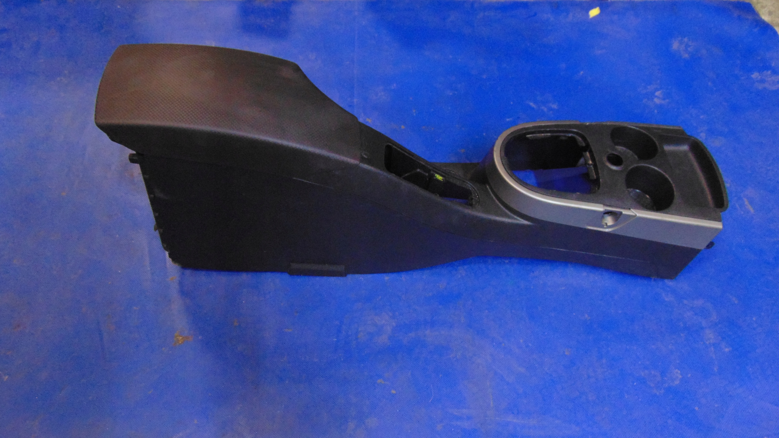 armrest TUNEL central SEAT ALTEA 04-15 ROK