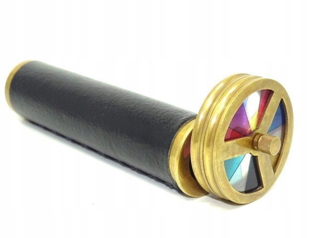 Mosadzný kaleidoskop v retro štýle NC2005