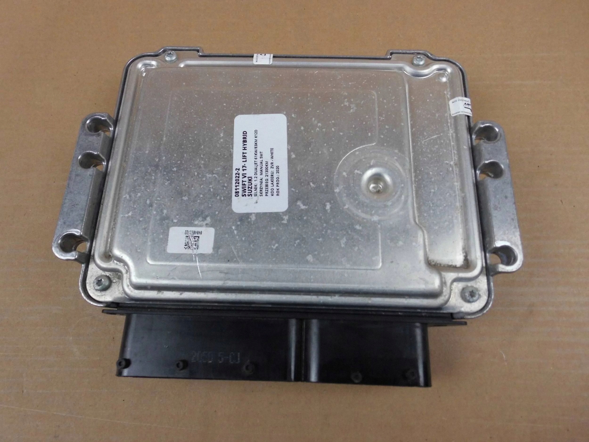 Suzuki Swift MK8 1.2DualJet 2020 computer control unit of the engine ECU 33910-73S00