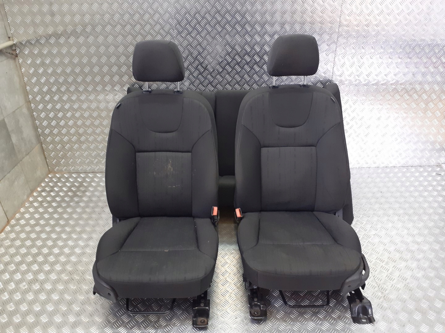 кресла диван комплект + бочки FORD Focus MK2 америка 2.0 16V