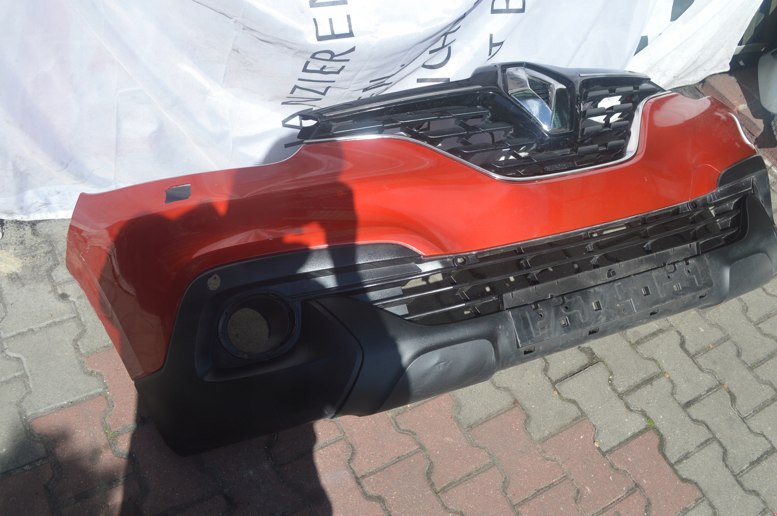 RENAULT KADJAR 2015 - ZDERZAK PRZÓD Jakość części (zgodnie z GVO) O - oryginał z logo producenta pojazdu (OE)