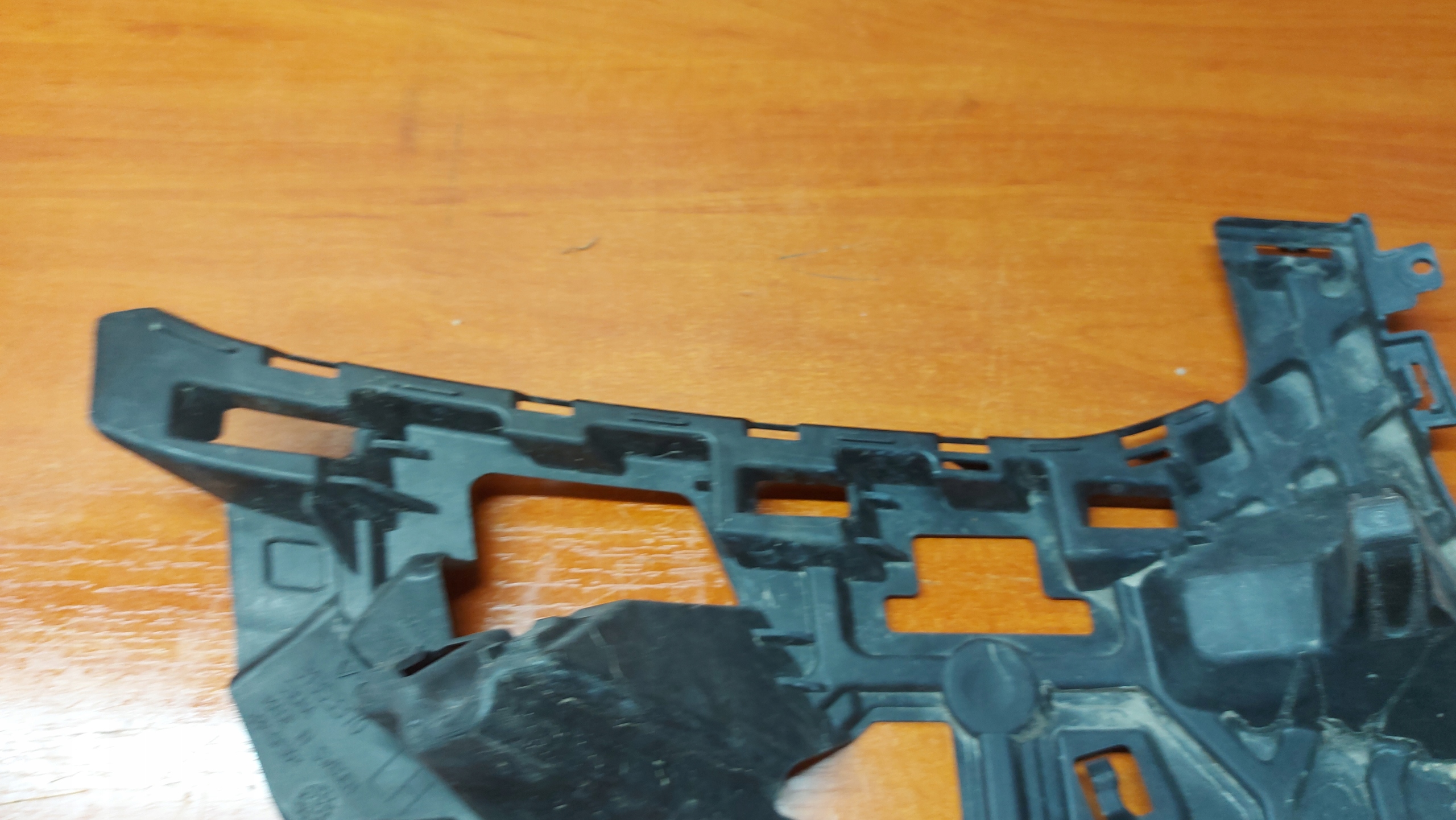 bumper bracket left front front VOLVO XC90 II 15-24
