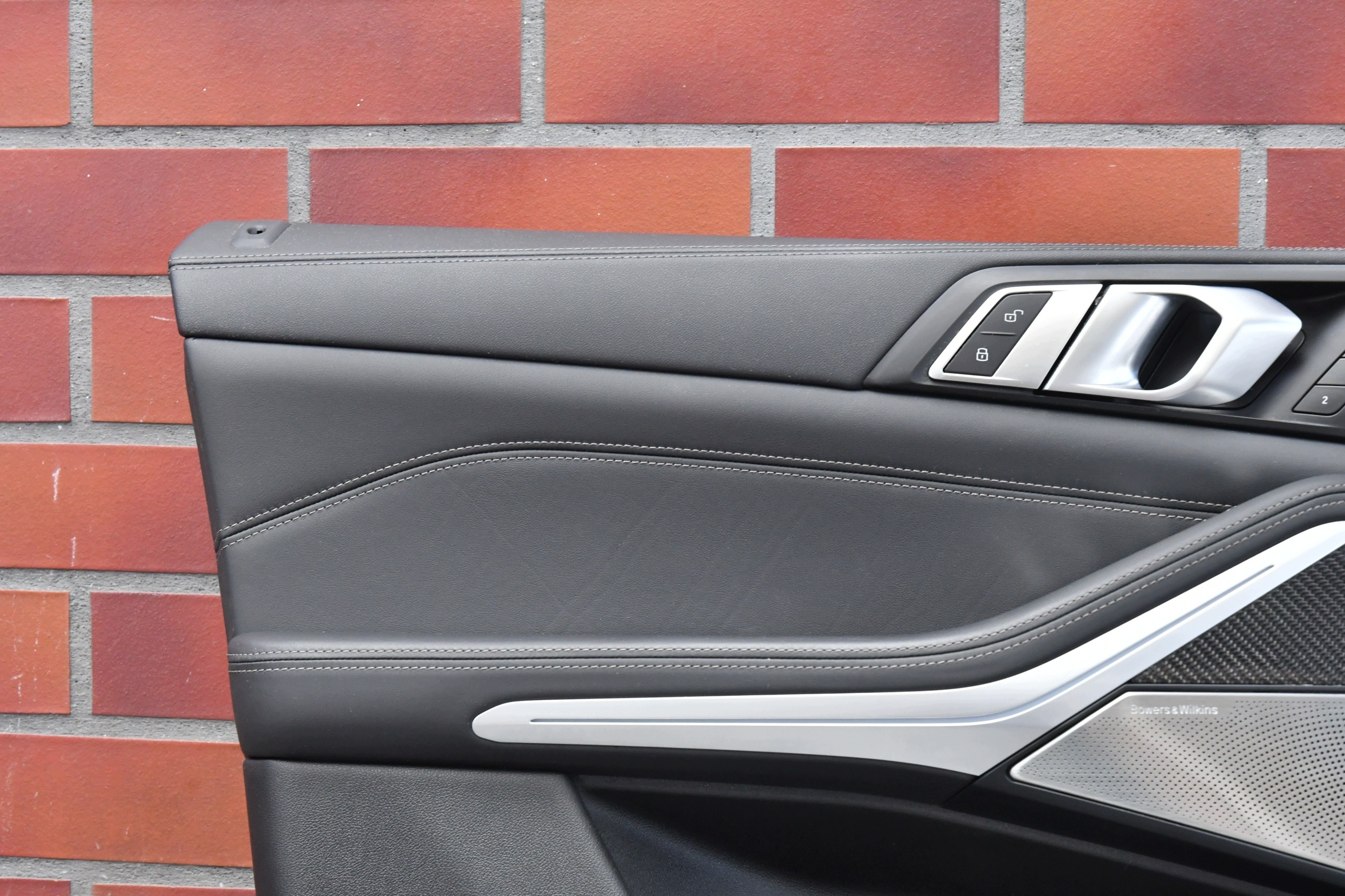 upholstery door left front side door left BMW X7 G07 black BOWERS