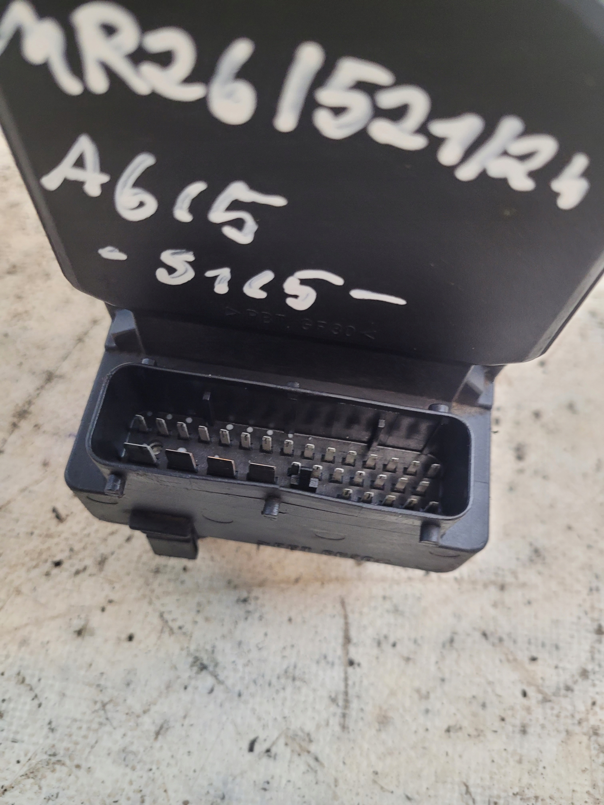 Pompa ABS OE 8E0614111C 0265220411 AUDI A6 C5 2.4B