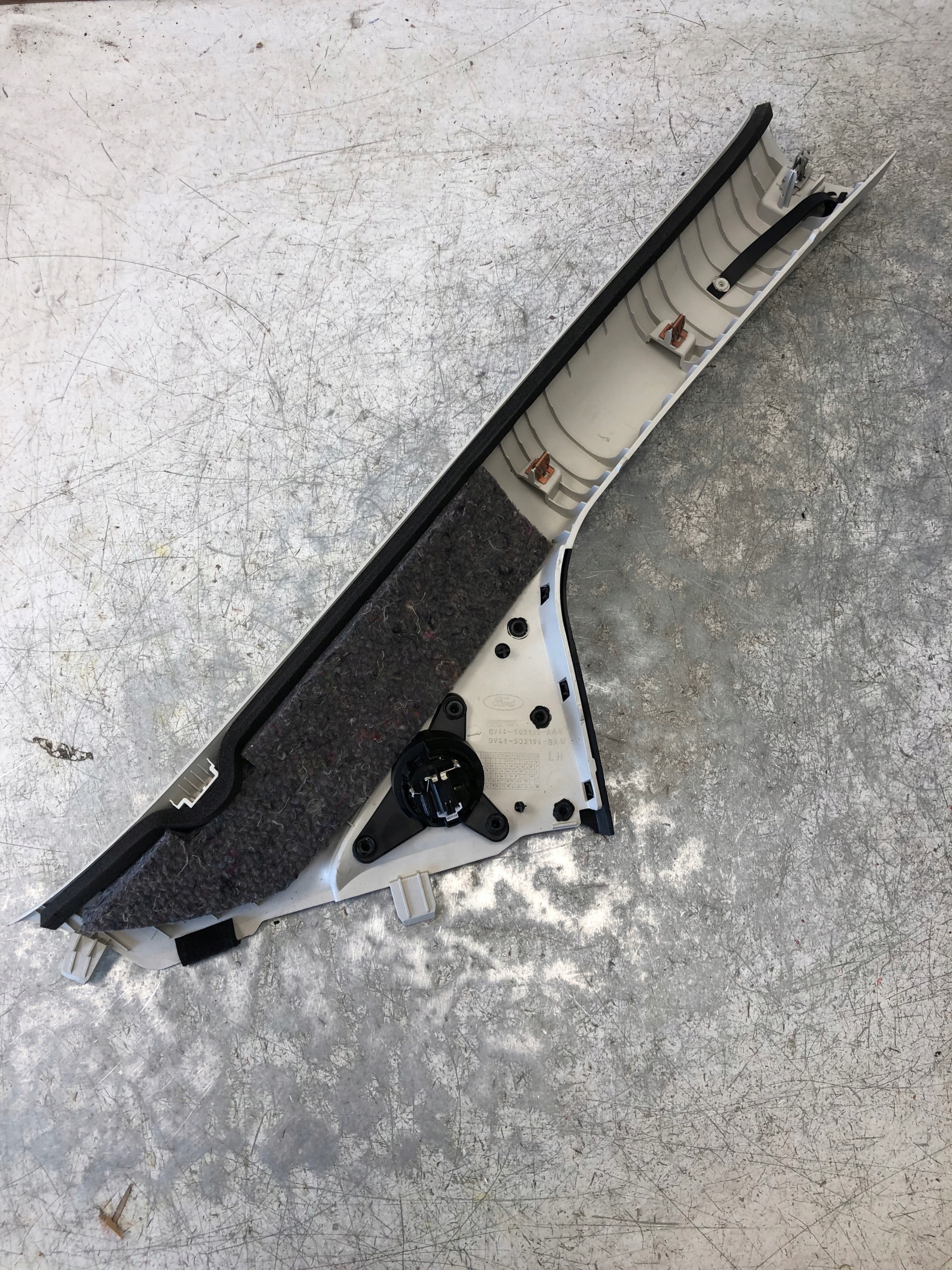 cover SLUPKA left FORD KUGA MK2 GV44-S03199-AAW