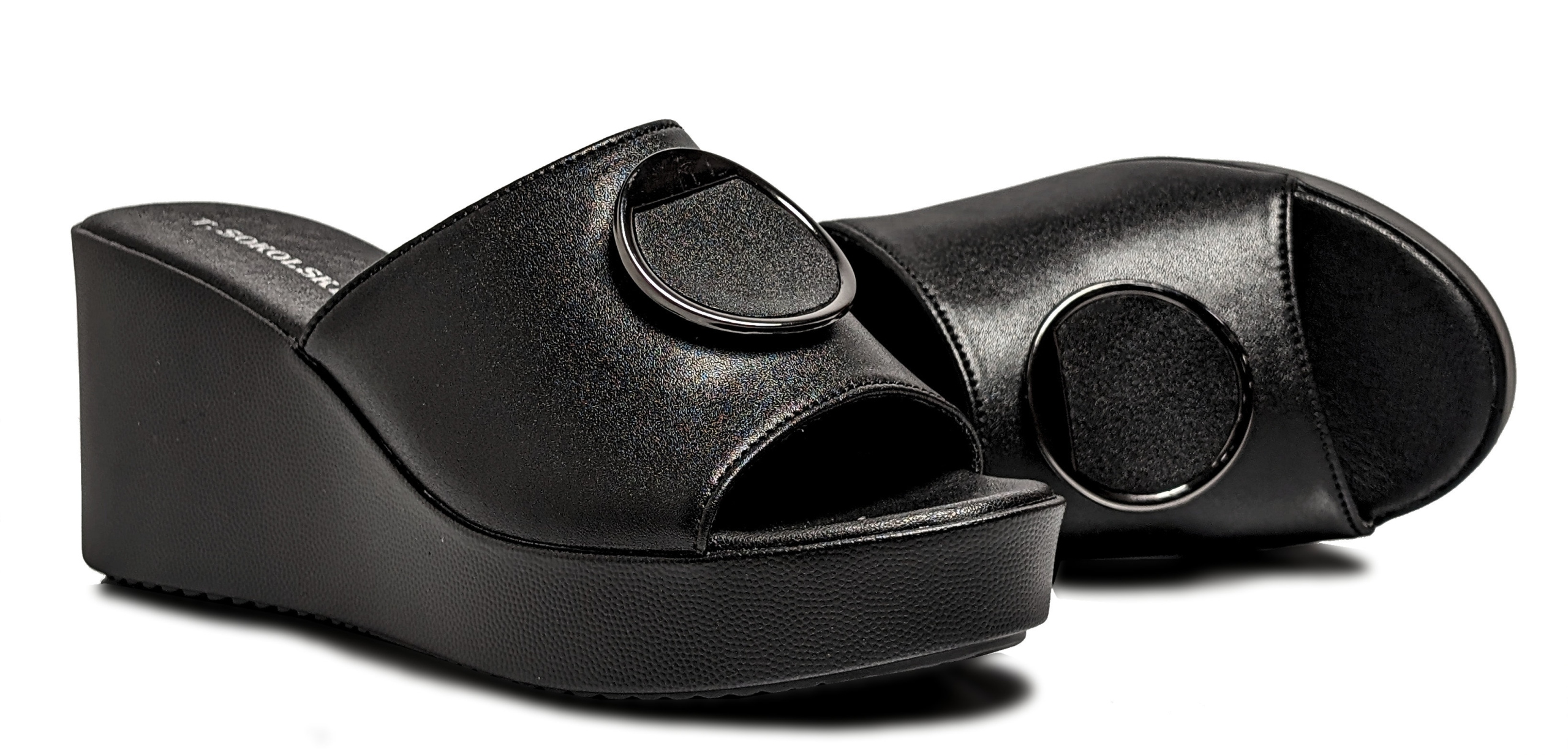 Eleganckie czarne klapki na koturnie Sokolski r38