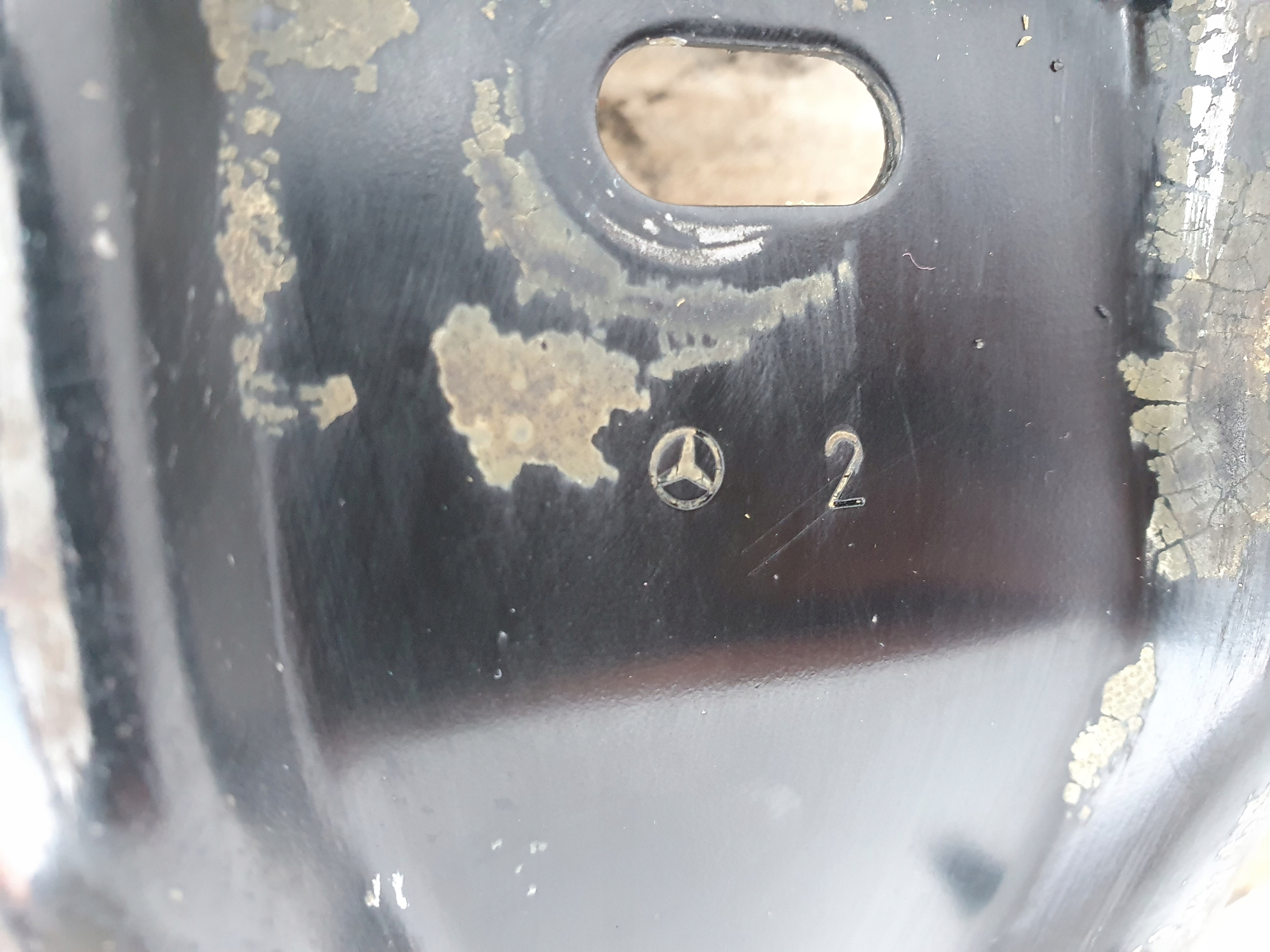 Mercedes W126 C126 SEC COUPE WSPORNIK MOCOWANIE Producent części Mercedes-Benz OE