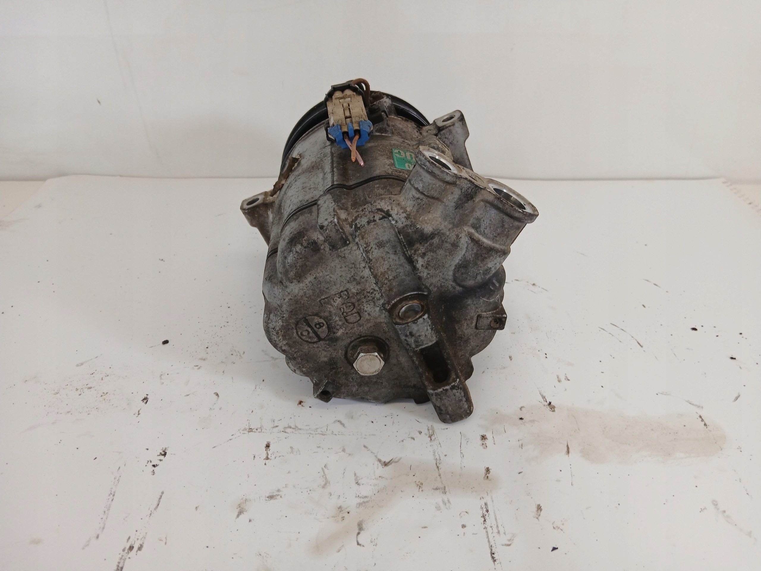 OPEL VECTRA C 2.2 compressor; compressor of the air conditioning 09225560