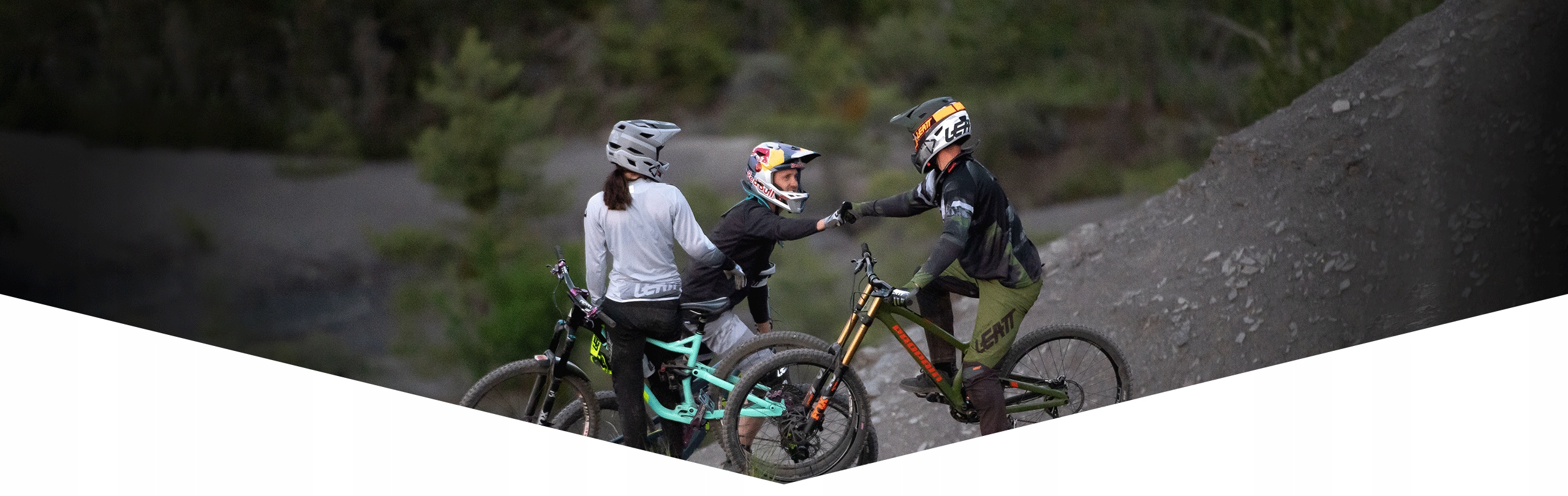 LEATT DBX 2.0 FLAT BUTY INK BUTY ROWEROWE 43 Marka Leatt