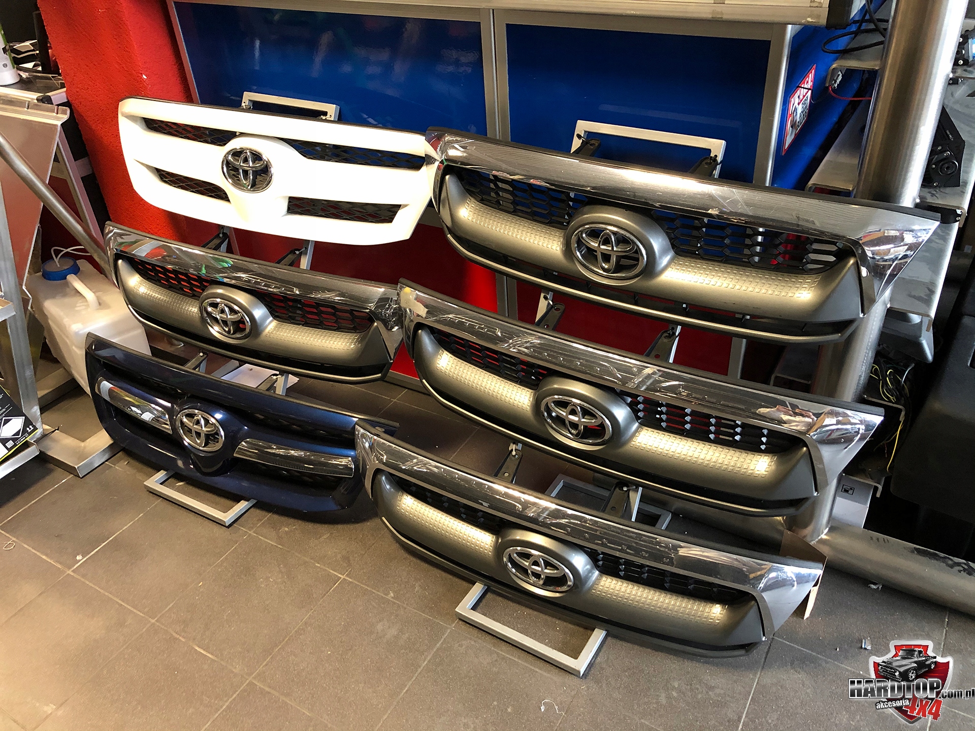 GRILL ATRAPA TOYOTA HILUX 2006-2010