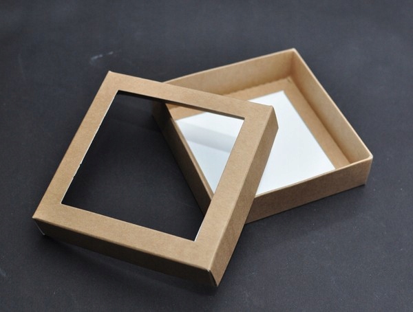 

Kartonik do pierniczków 12 x 12 x 3 cm (5szt) Eko