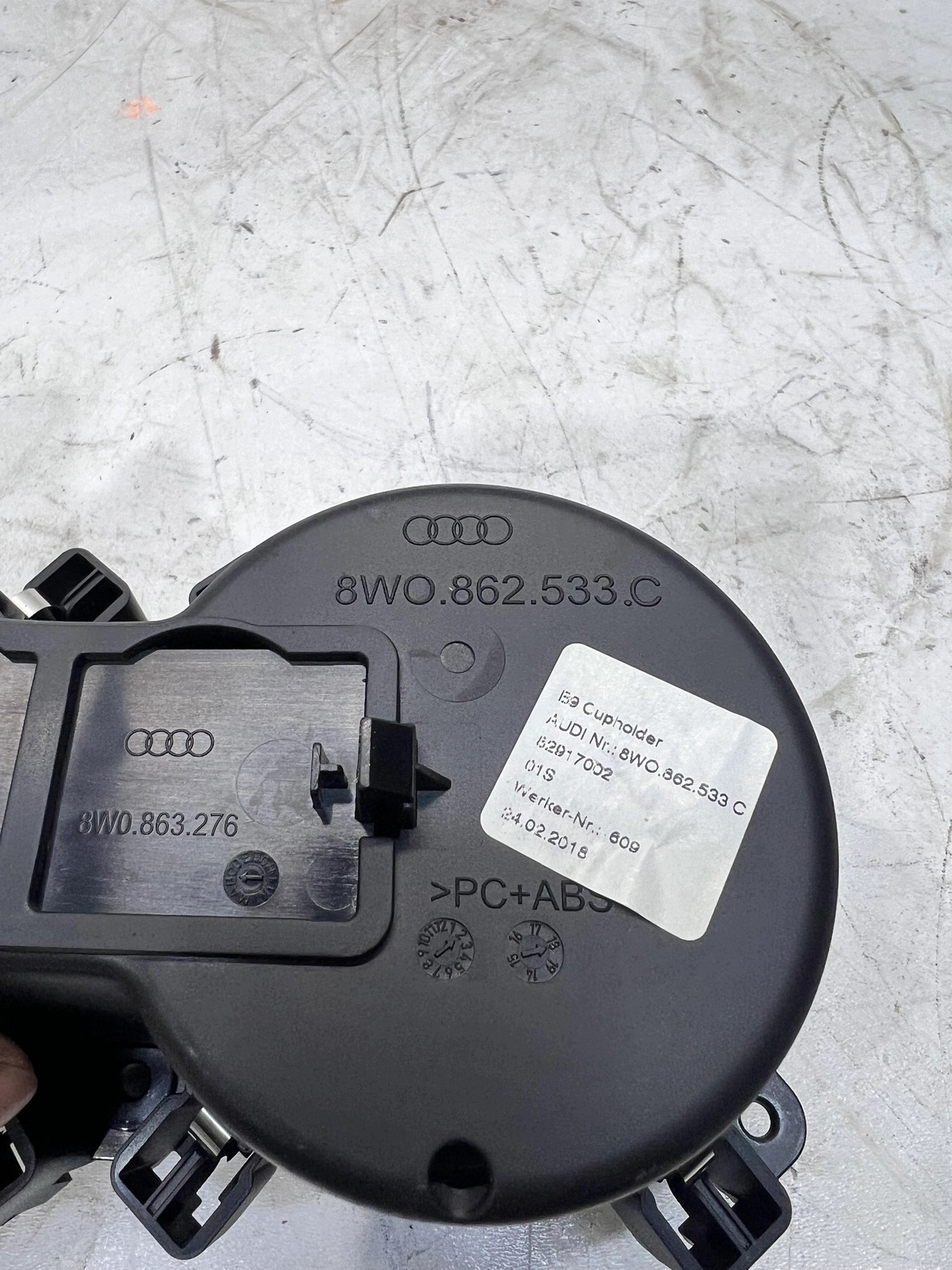 bracket passenger compartment for KUBKI AUDI A4 B9 8W0862533C