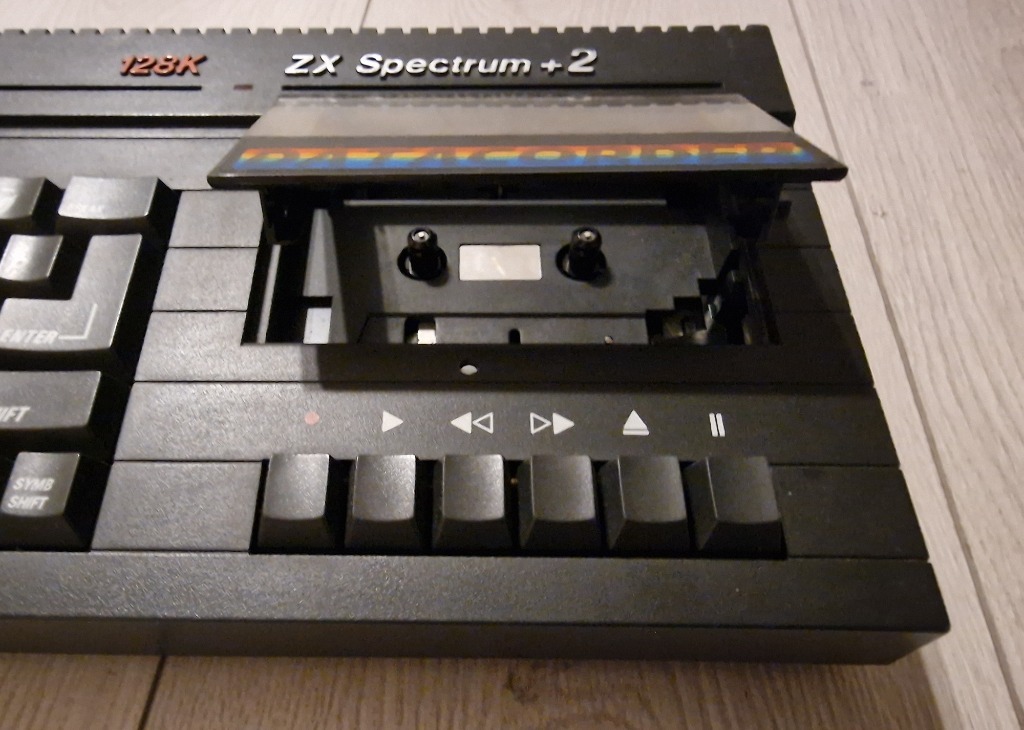 文台 Sprawny czarny ZX Spectrum +2A 128 + zasilacz + kabel RGB + gry