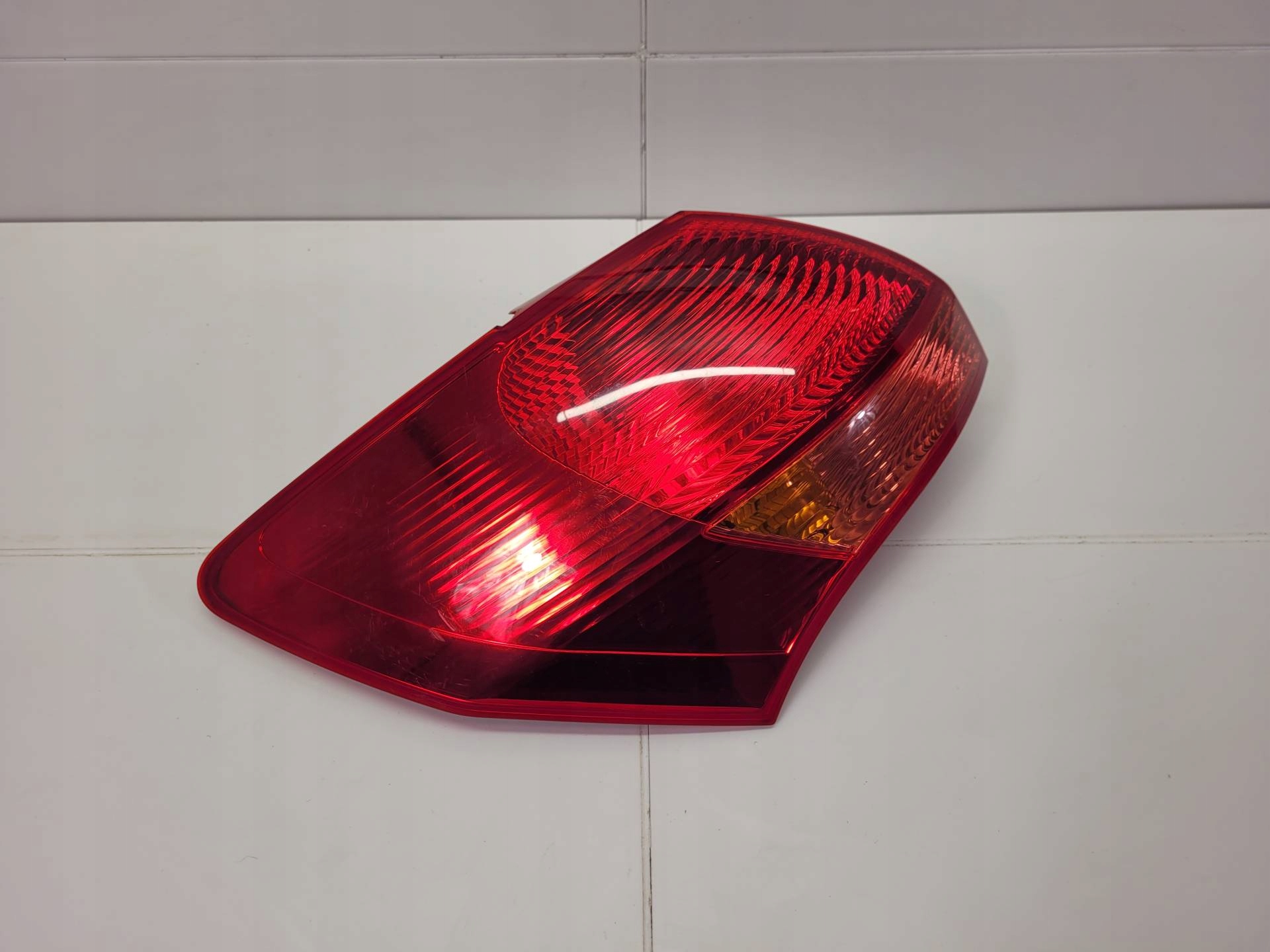 light rear left side Kia Venga facelift 2016 92401-1P000