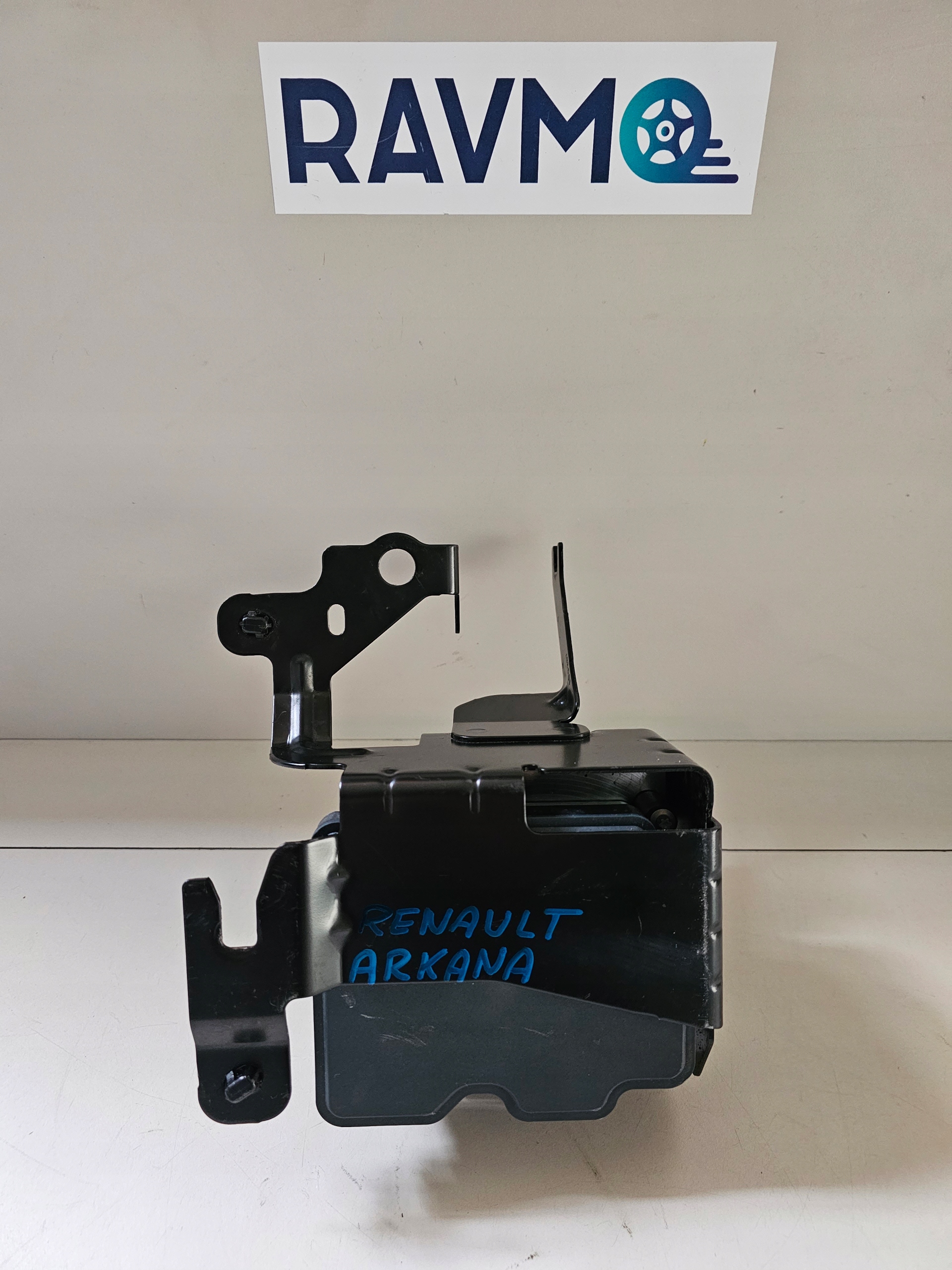 насос ABS renault ARKANA 476608195R европа