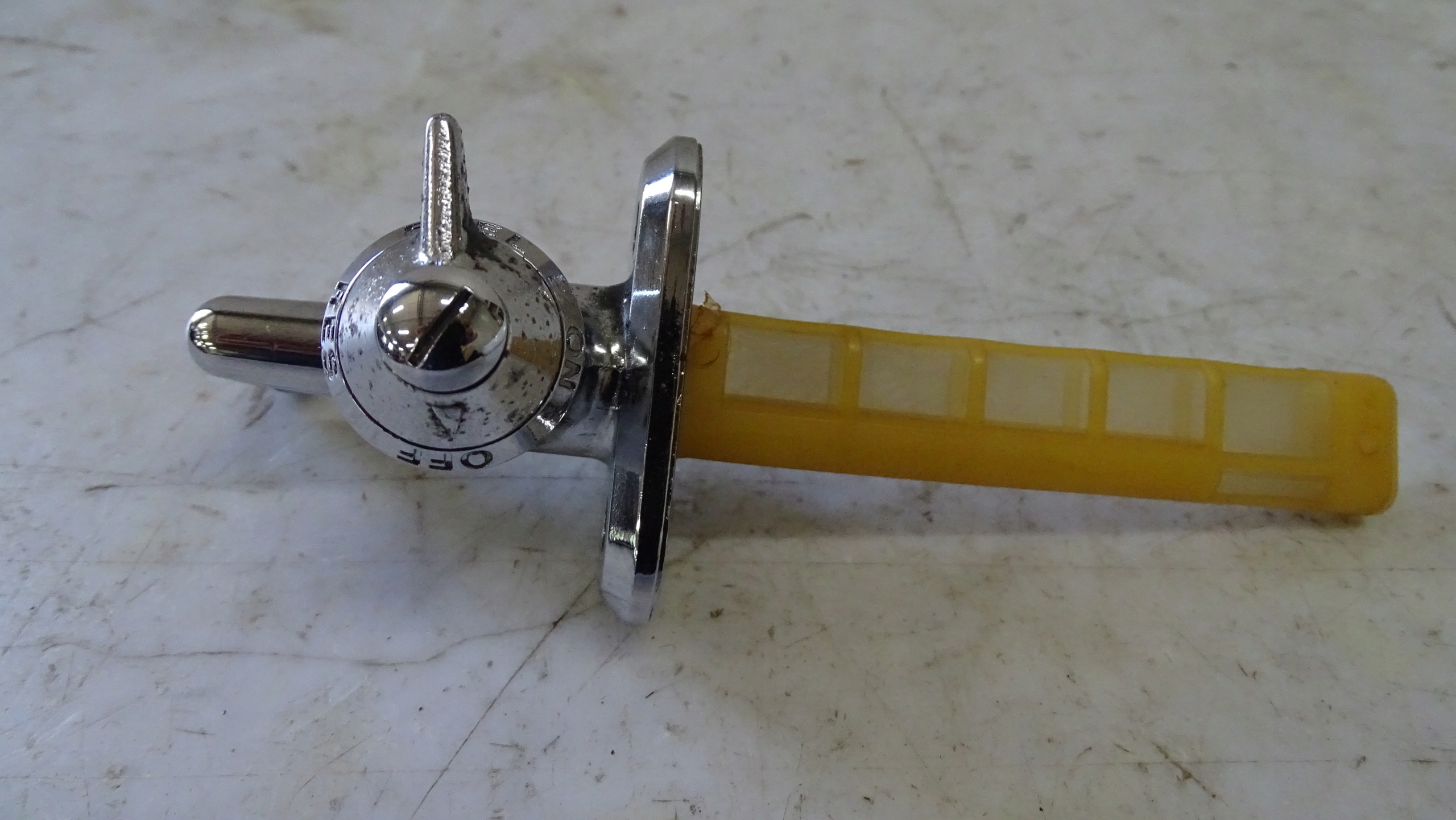 Suzuki Intruder VS 700 750 800 топливный кран