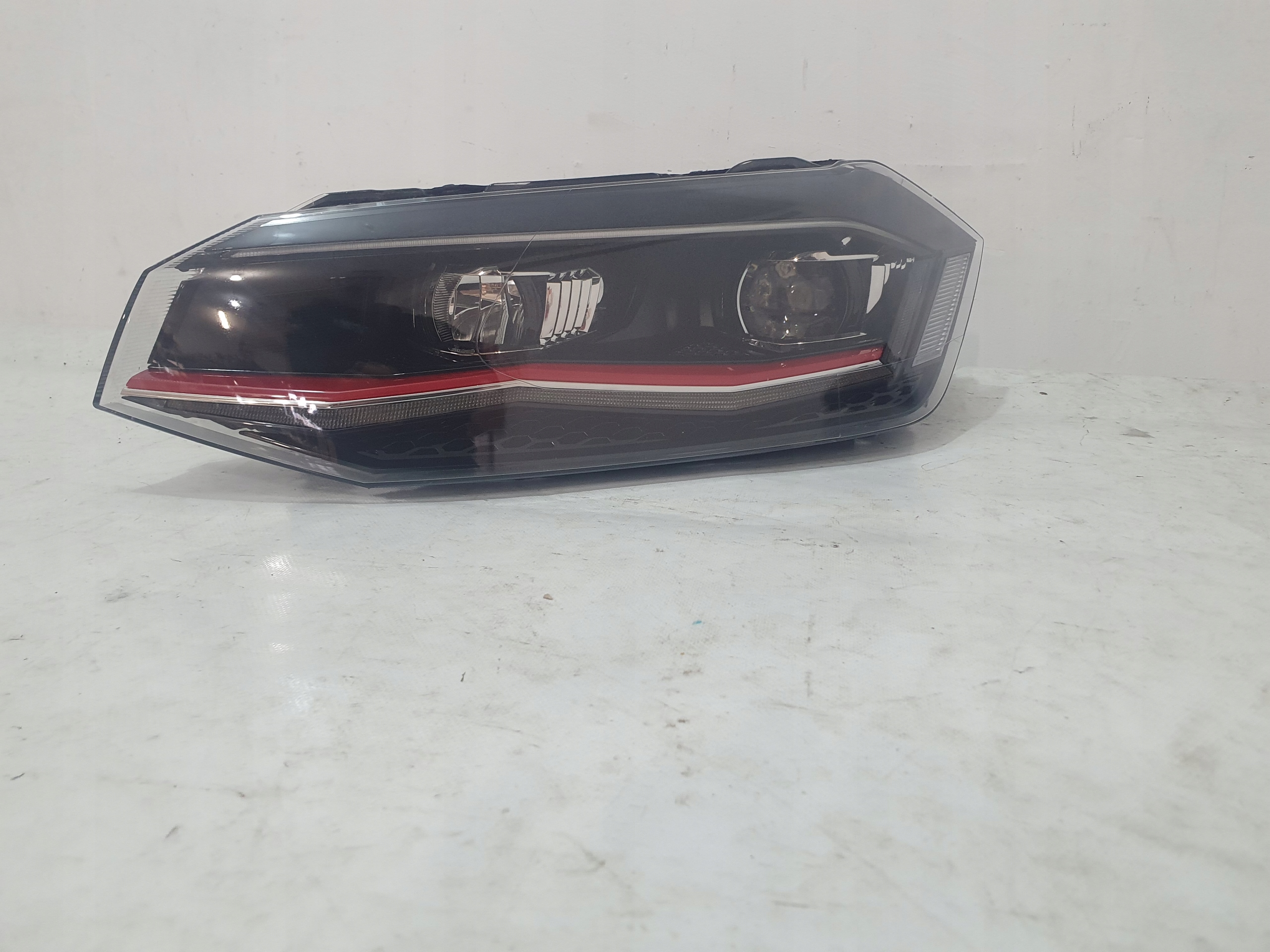 VW POLO 2G1 GTI VI 17- FULL LED light left