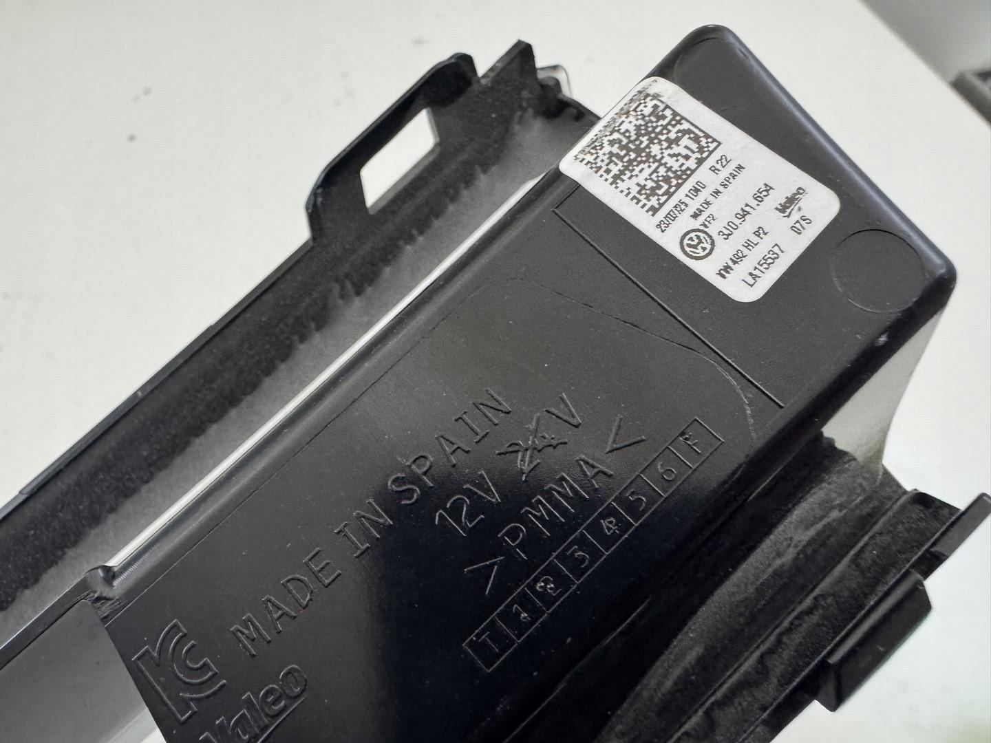 vw PASSAT B9 правый ГАЛОГЕН led воздухозаборник жалюзи молдинг перед 3J0941654