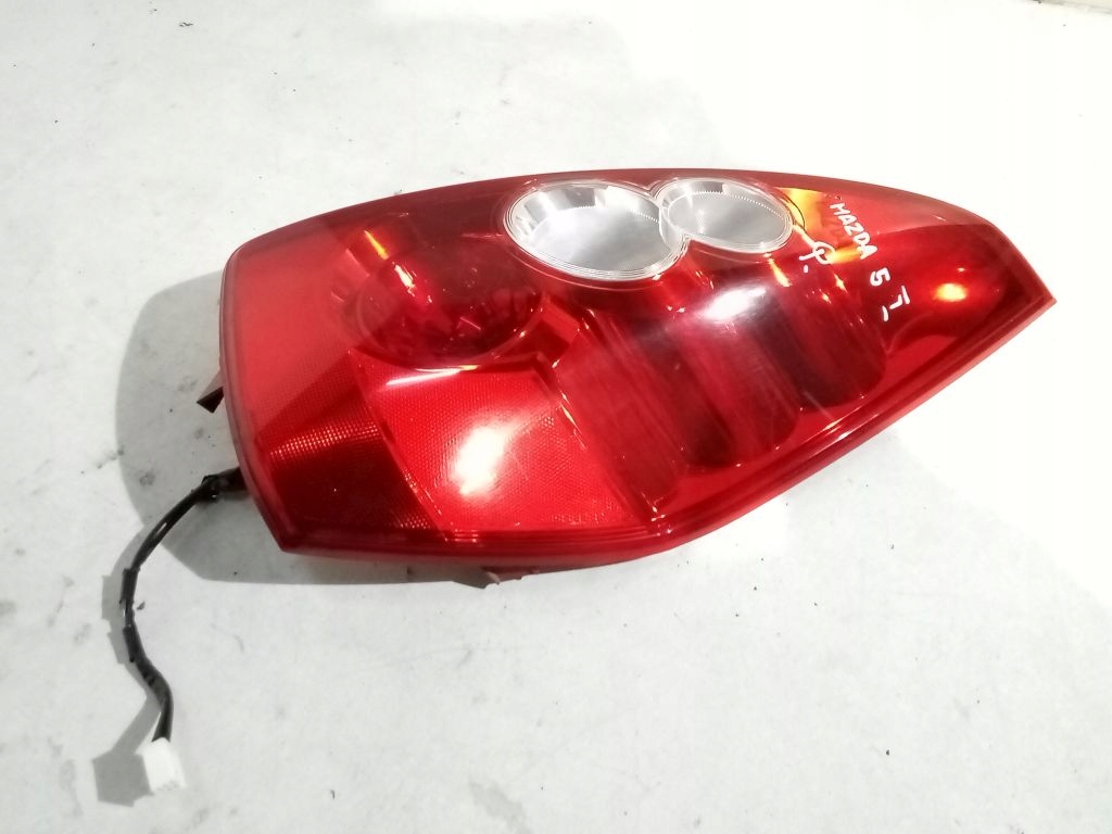 Mazda 5 i far desna stražnji dio stražnja