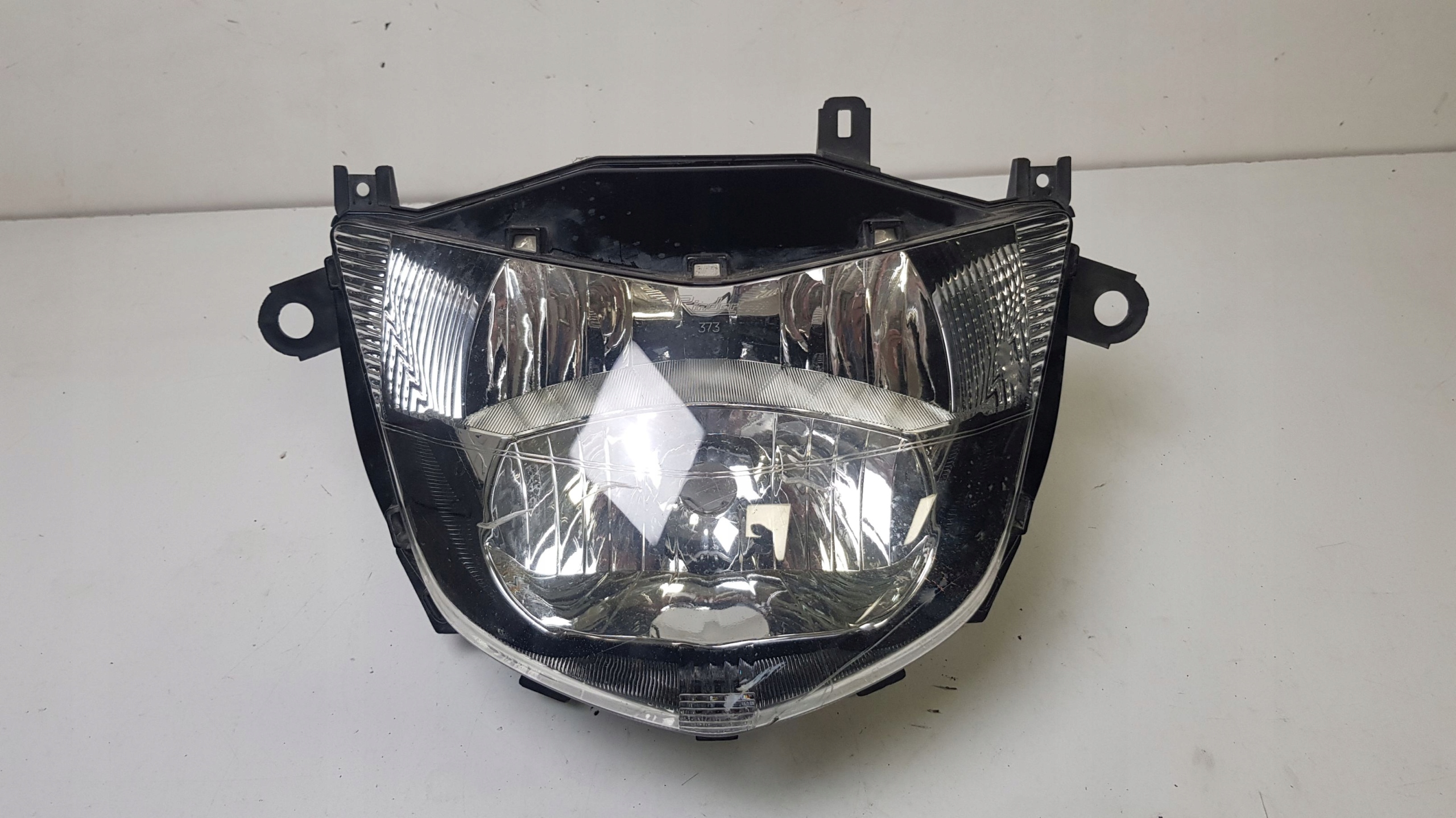 HONDA ДОВІЛЬ 700 ФАРА ПЕРЕДНЯ