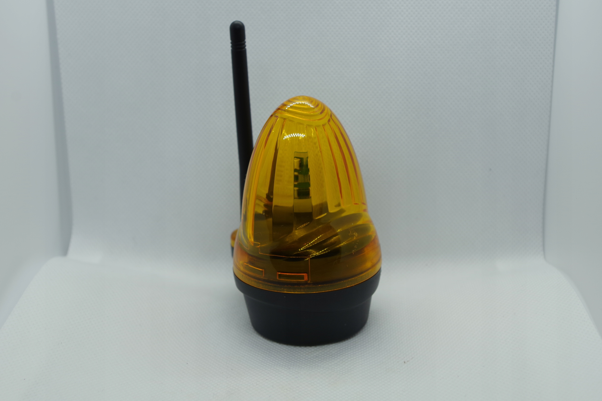 LAMPA SYGNALIZACYJNA LED Z ANTENĄ DO BRAMY KOGUT Marka Sylada