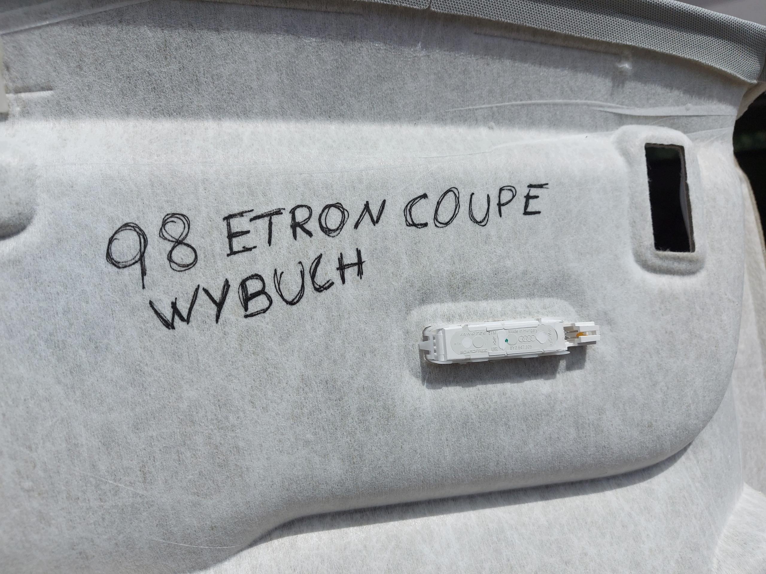 Audi Q8 E-TRON SportBack 4KE Dachhimmel Dachverkleidung podbitka dach WYBUCH ! 4k4864505