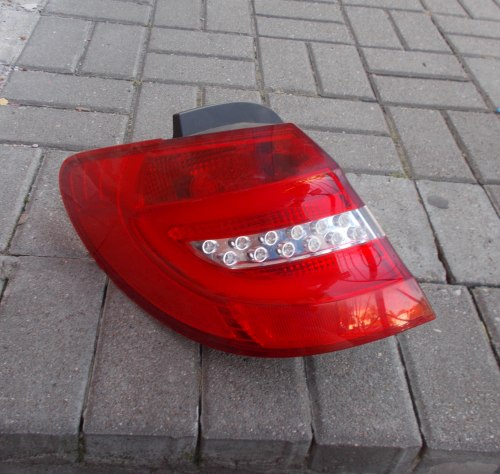 MERCEDES B KLASA W246 11-14 DIODA LEWA TYLNA LAMPA ORYGINAŁ