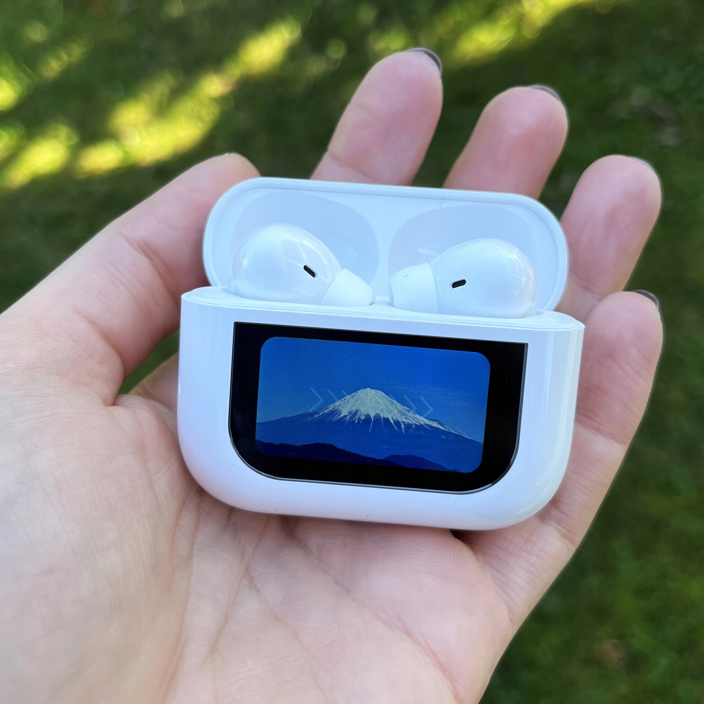 SŁUCHAWKI BEZPRZEWODOWE DOUSZNE DOKANAŁOWE BLUETOOTH BIAŁE WYŚWIETLACZ LED Model inny