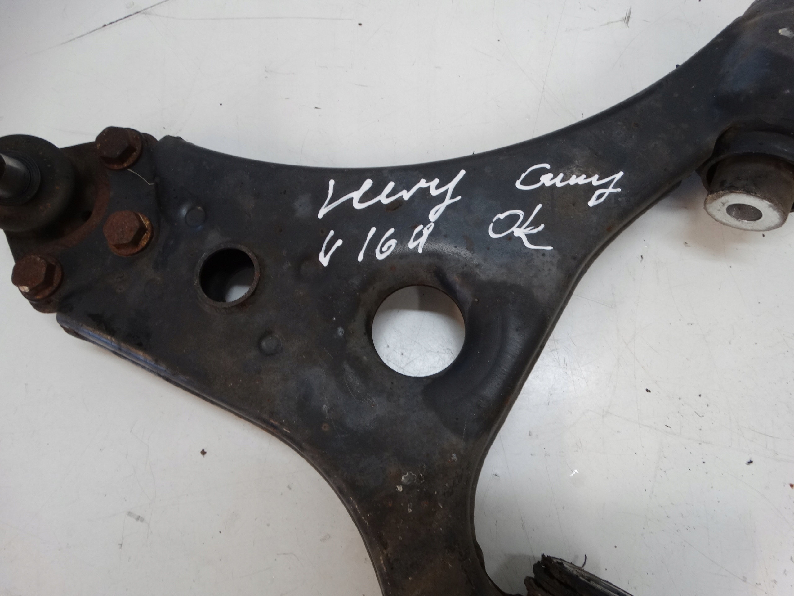 arm left front MERCEDES W169 A1693300407