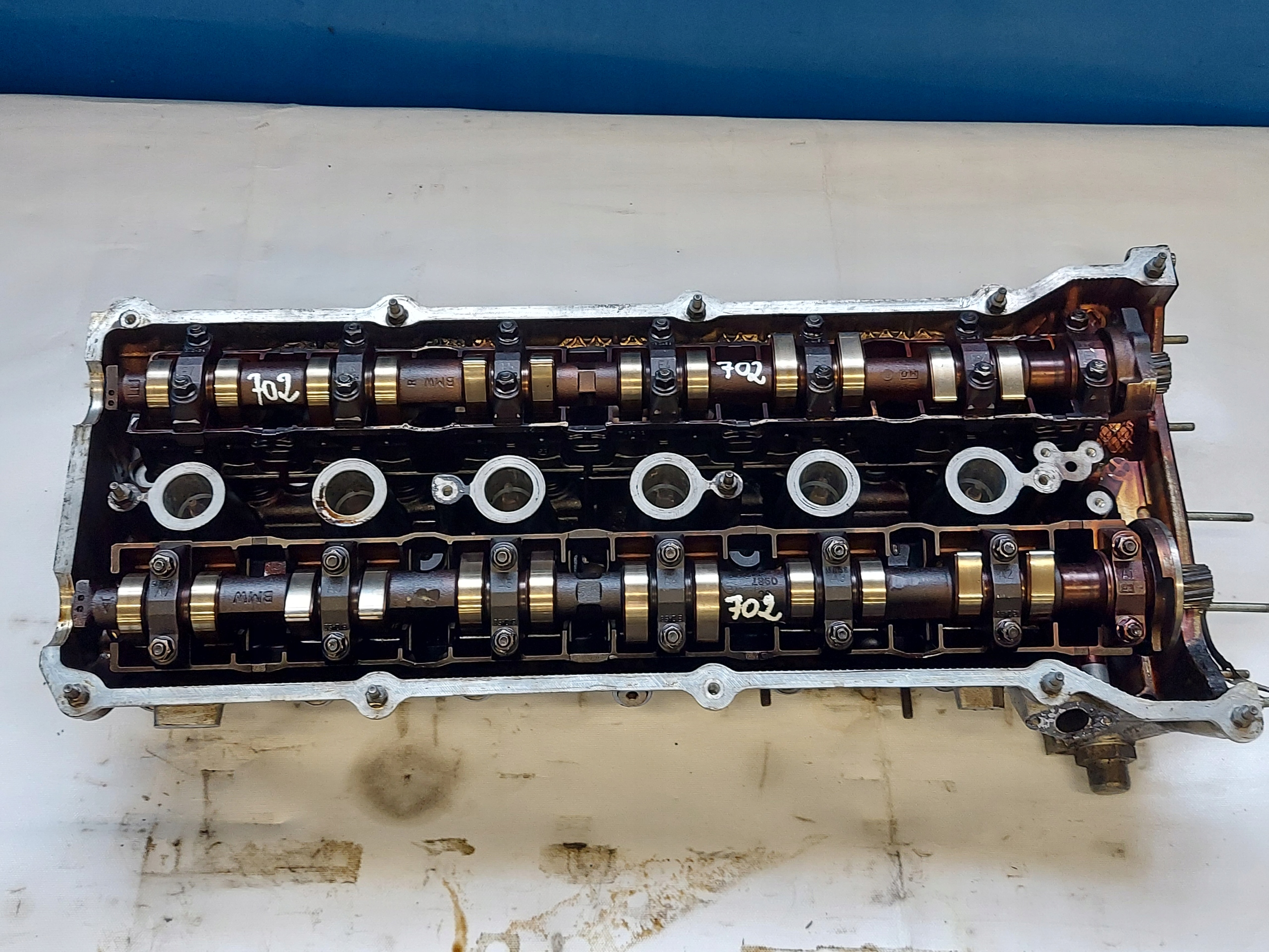 head. BMW E46 2.2 B 1436812