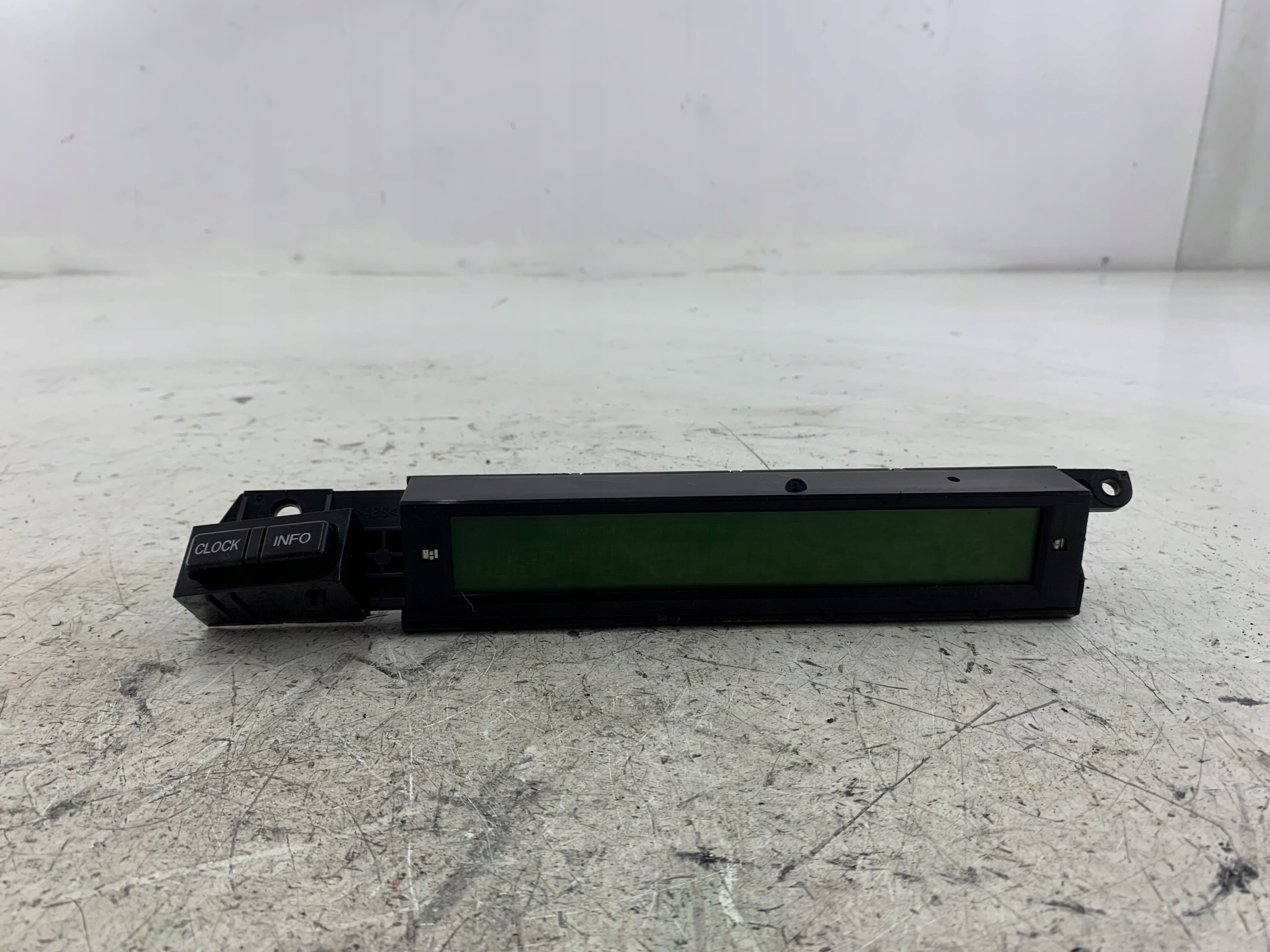 MAZDA 5 a CR display hodiny CC32B
