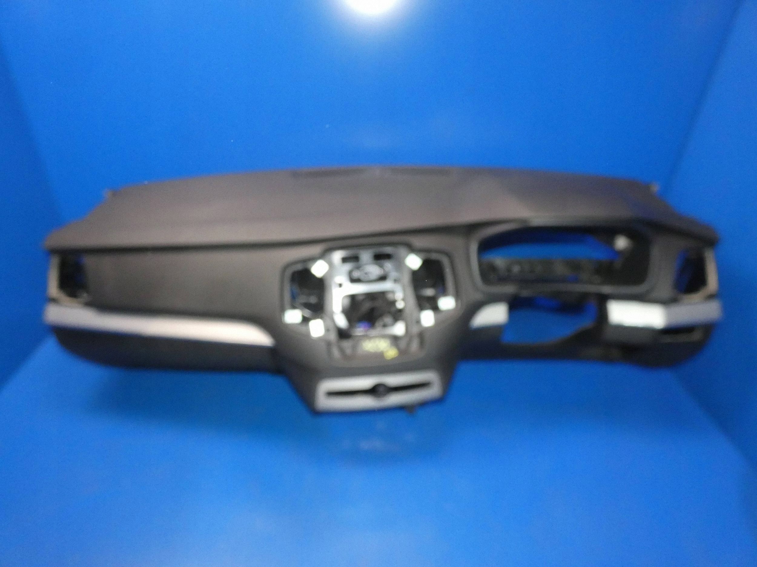 VOLVO XC90 II dashboard instrument panel console WERSJA ANGIELSKA