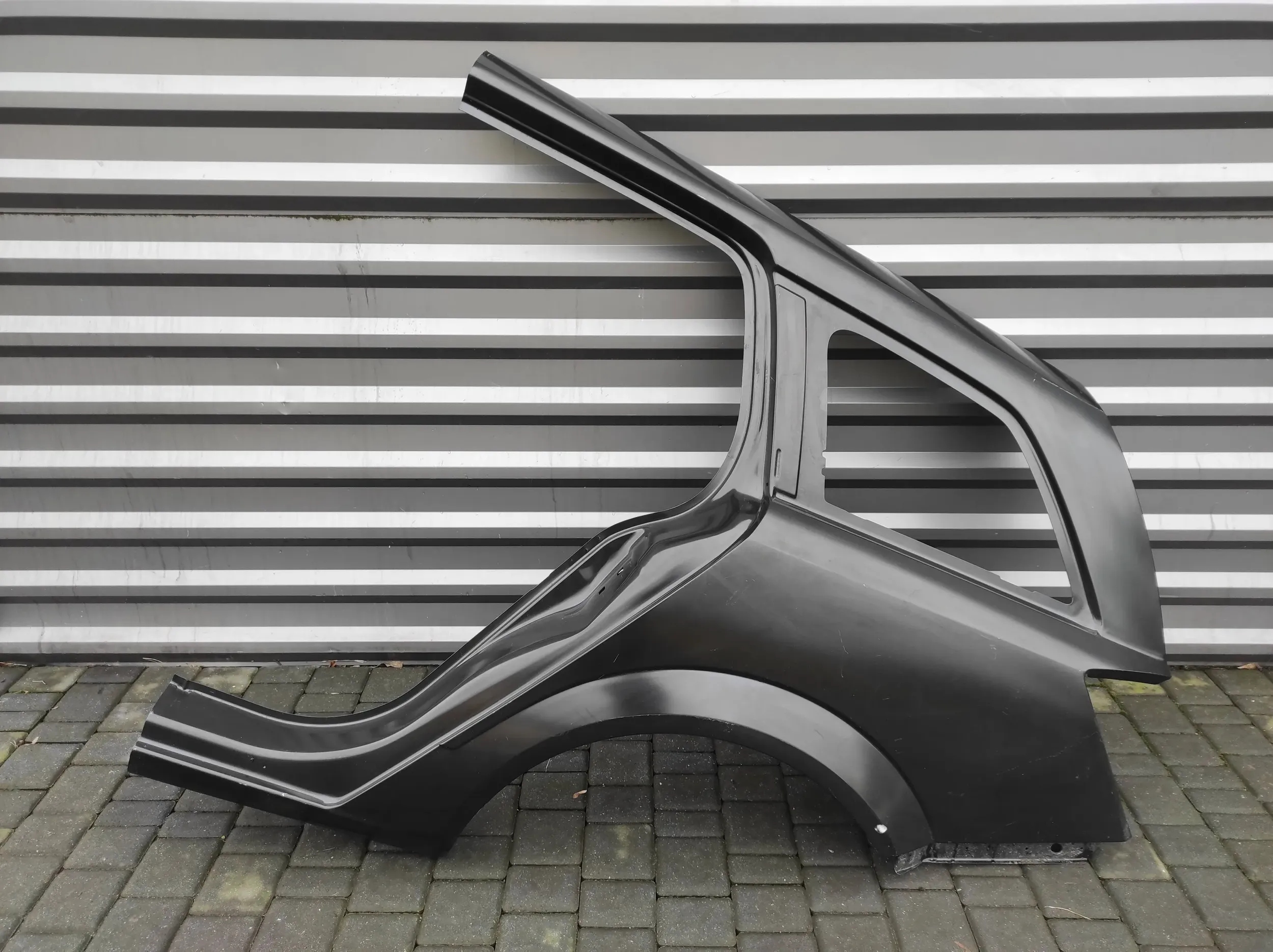 Четвертина зад. права крило підкрильник Opel Astra III H 04-14r. HB 3-двері