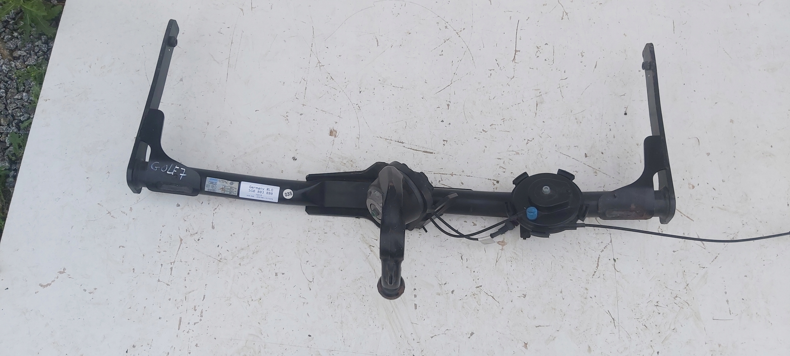 VW GOLF VII 5G0803880 HAK HOLOWNICZY