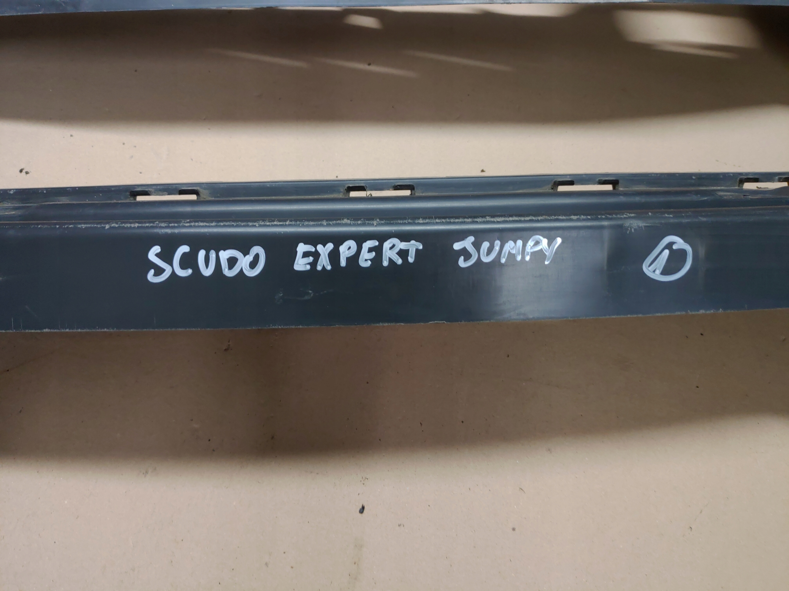 усилитель бампера перед SCUDO JUMPY Expert 06- 1400110477