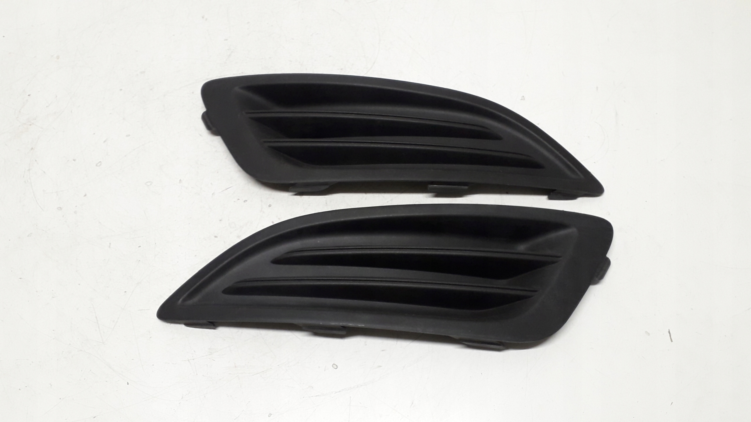 FORD FIESTA LIFT 2012- KRATKA ZDERZAKA LEWA PRAWA