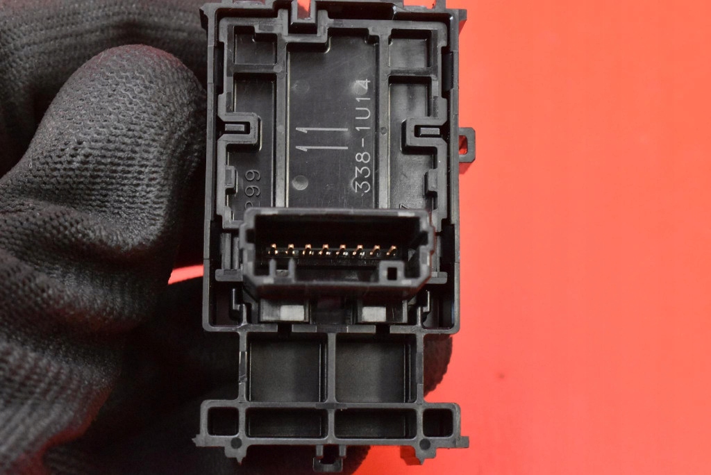 switch lifting windows right front TOYOTA YARIS 4 IV GR 3D HB 20-21